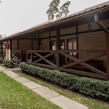 Veselyj Zajets Hotel Pirnove Bagian luar foto