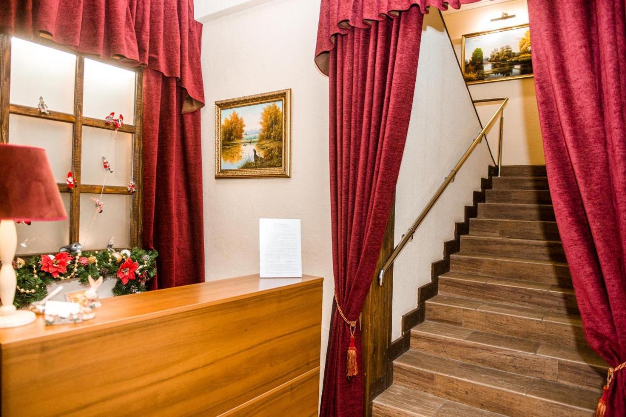 Veselyj Zajets Hotel Pirnove Bagian luar foto