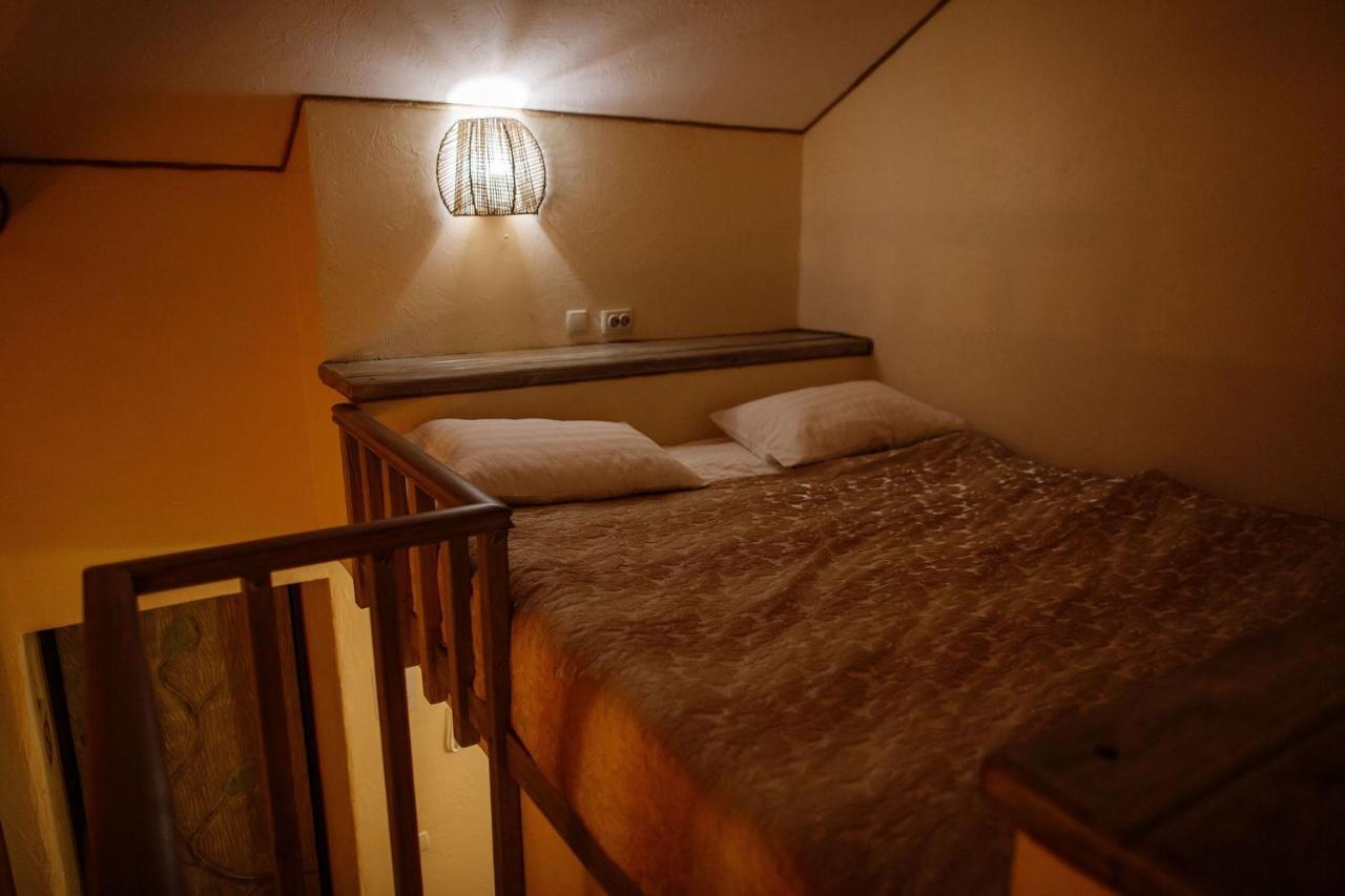 Veselyj Zajets Hotel Pirnove Bagian luar foto
